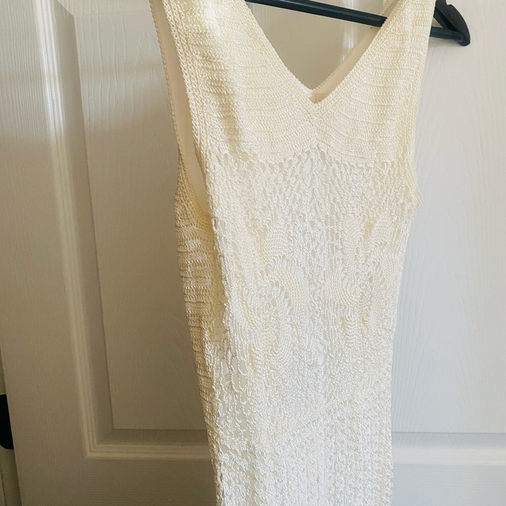 NWOT: Vintage Ivory Krochetta by Papillon V-Neck Sleeveless Sheath Dress Size S
